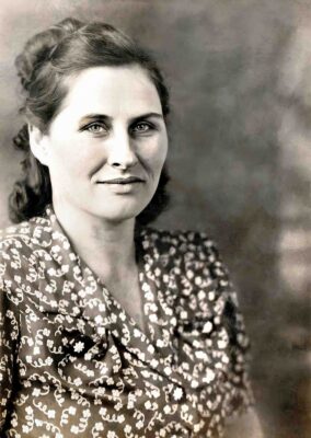 Myrtle Sylvia Phenice Bucklin in 1945 in Hathaway, Louisiana.